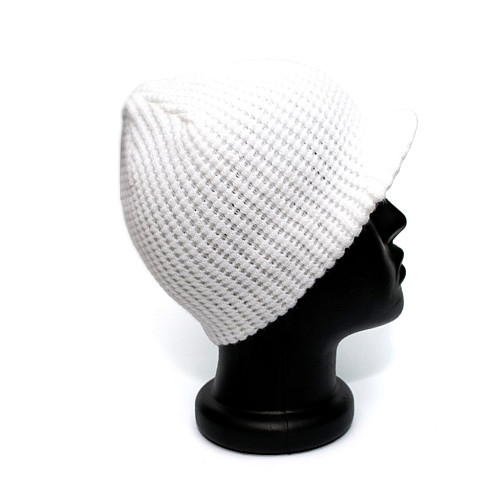 Жіноча шапка Dakine з дашком біла DK8680003