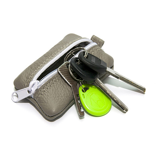 Світло-сіра шкіряна міні ключниця Gofin на замок SKG-10083