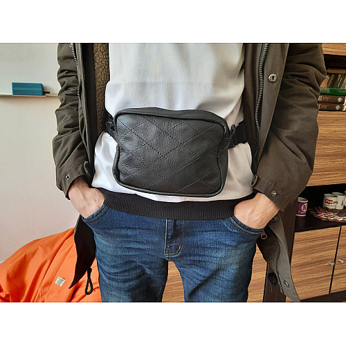 Бананка Gofin кожаная черная прямоугольная на одно отделение SMK-20026