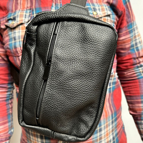 Сумка Gofin кожаная на плечо черная на три замка 25х20см SMK-20037