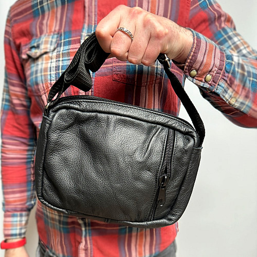 Сумка Gofin шкіряна на плече чорна на чотири відділення 26х20см SMK-20038