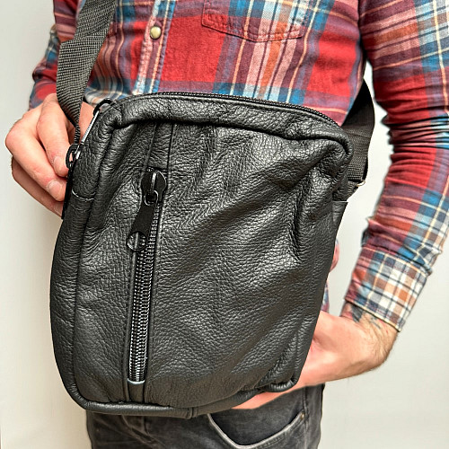 Сумка Gofin чорна кожаная черная на плечо на четыре замка 25х22 см SMK-20041 