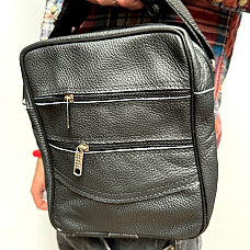 Сумка Gofin черная кожаная на плечо на четыре отделения 23х20 см SMK-20044