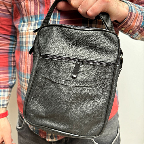 Сумка Gofin черная кожаная на плечо на четыре отделения 21х16 см SMK-20045