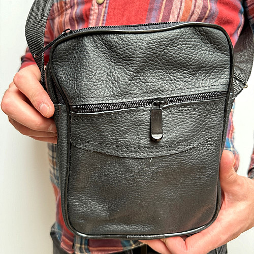 Сумка Gofin черная кожаная на плечо на четыре отделения 21х16 см SMK-20045