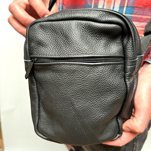 Кожаная сумка Gofin черная на плечо на четыре замка 21х18 см SMK-20047