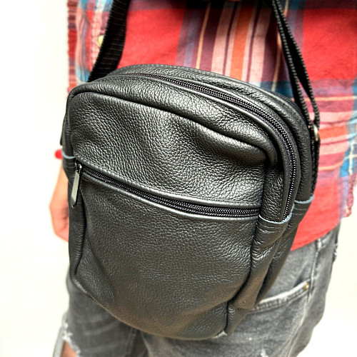 Кожаная сумка Gofin черная на плечо на четыре замка 21х18 см SMK-20047