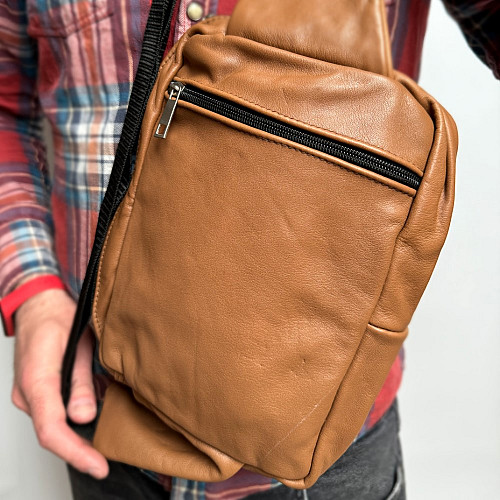 Кожаная сумка Gofin светло-коричневая на плечо на три замка 26х20 см SMK-20051