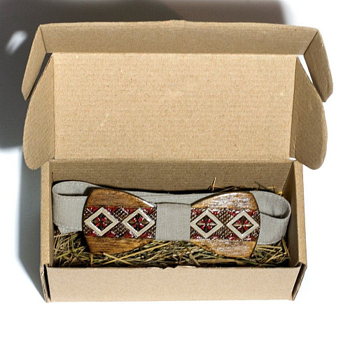 Деревянная бабочка Gofin с узором вышивка темная GBDH-8022