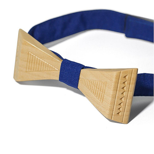 Деревянная галстук бабочка Gofin триугольная с гравировкой GBDH-8030