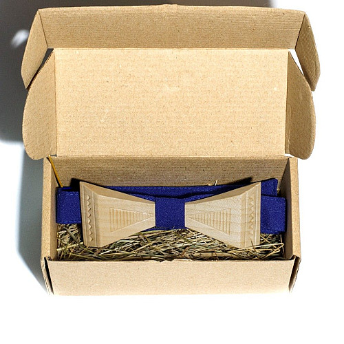 Деревянная галстук бабочка Gofin триугольная с гравировкой GBDH-8030