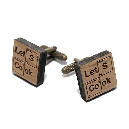 Дерев’яні запонки квадратні з надписом DZP-0645