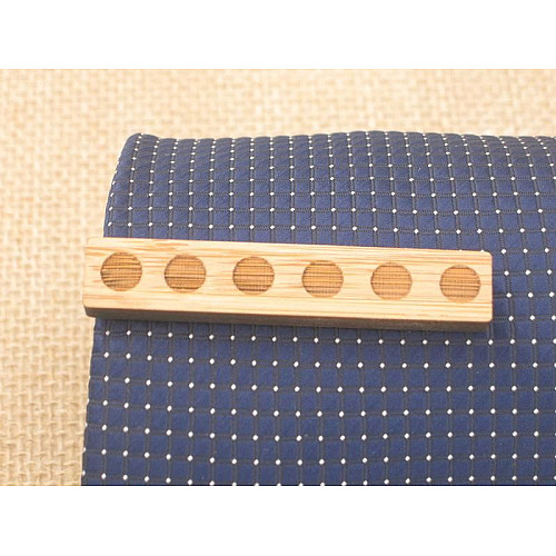 Дерев’яний затискач для краватки  з крежечками ZAG-9053