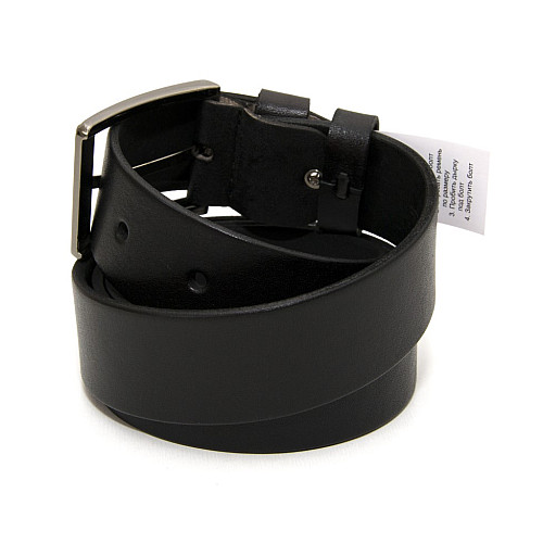 Кожаный черный мужской ремень под джинсы с квадратной пряжкой RGNA-5082