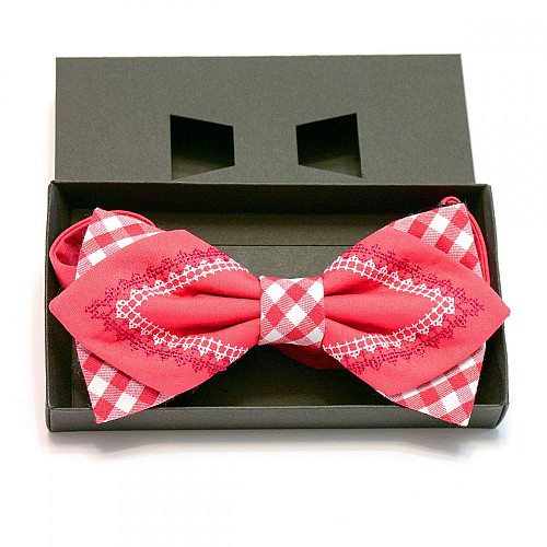 Вишитий метелик кораловий LM-3025