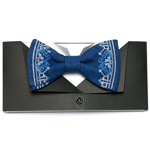 Вышитая бабочка синяя льняная №639 LM-3047