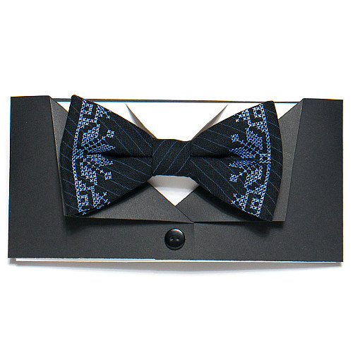 Темно-синяя вышитая бабочка №749 LM-3056