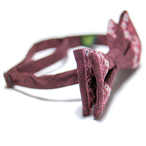 Бордовая вышитая бабочка №748 LM-3057