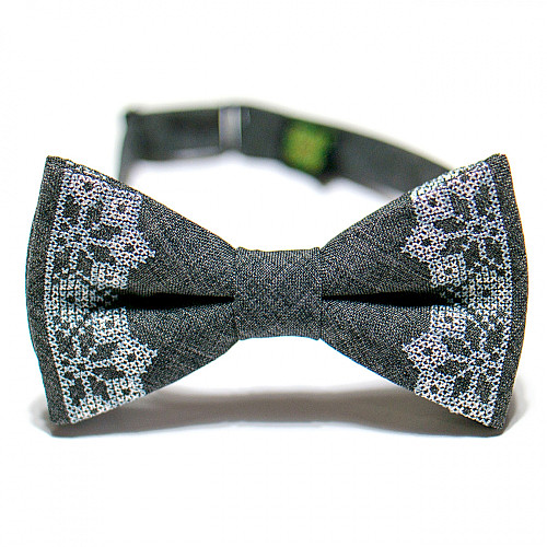 Темно-серая вышитая бабочка №746 LM-3059