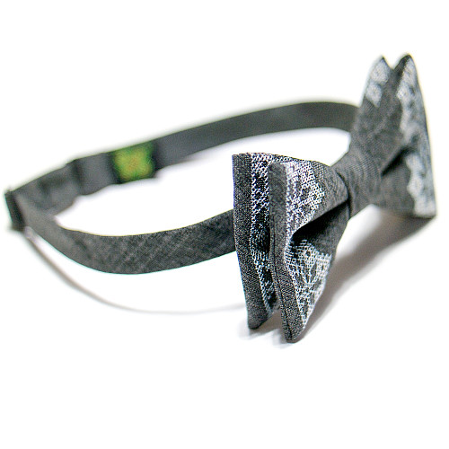 Темно-серая вышитая бабочка №746 LM-3059