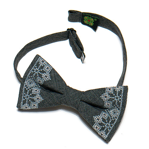 Темно-серая вышитая бабочка №746 LM-3059