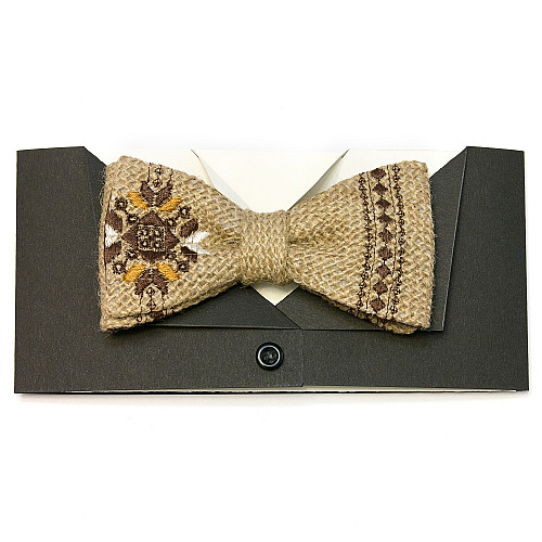 Світло-коричневий вишитий метелик з мішковини LM-3068