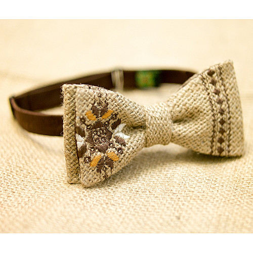 Світло-коричневий вишитий метелик з мішковини LM-3068