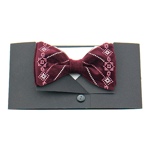 Замшевий вишитий метелик бордовий №808 LM-3076