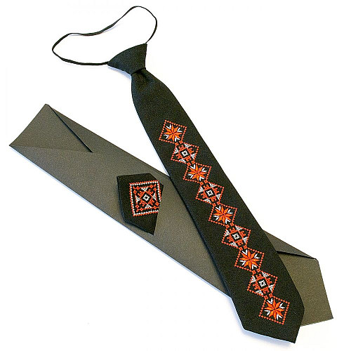 Підлітковий чорний вишитий набір №579 (LND-0081)