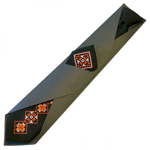 Підлітковий чорний вишитий набір №579 (LND-0081)