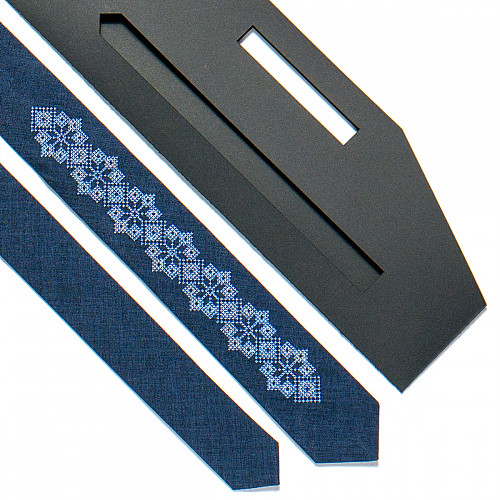 Темно-синий галстук с  вышивкой №720 LN-2087