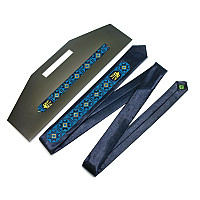 Вузька синя вишита краватка Водограй з тризубом LN-2145