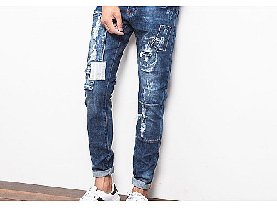 Трендовые джинсы: потрите и залатайте