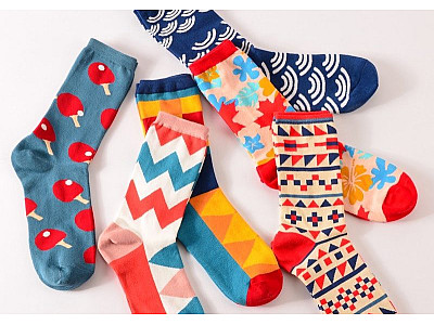 Яркие носки к деловому костюму? Запросто!