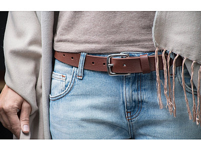 Жіночі ремені: підкресліть талію вигідно