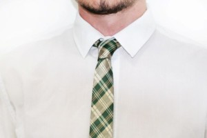 Как завязать галстук узел В четыре руки